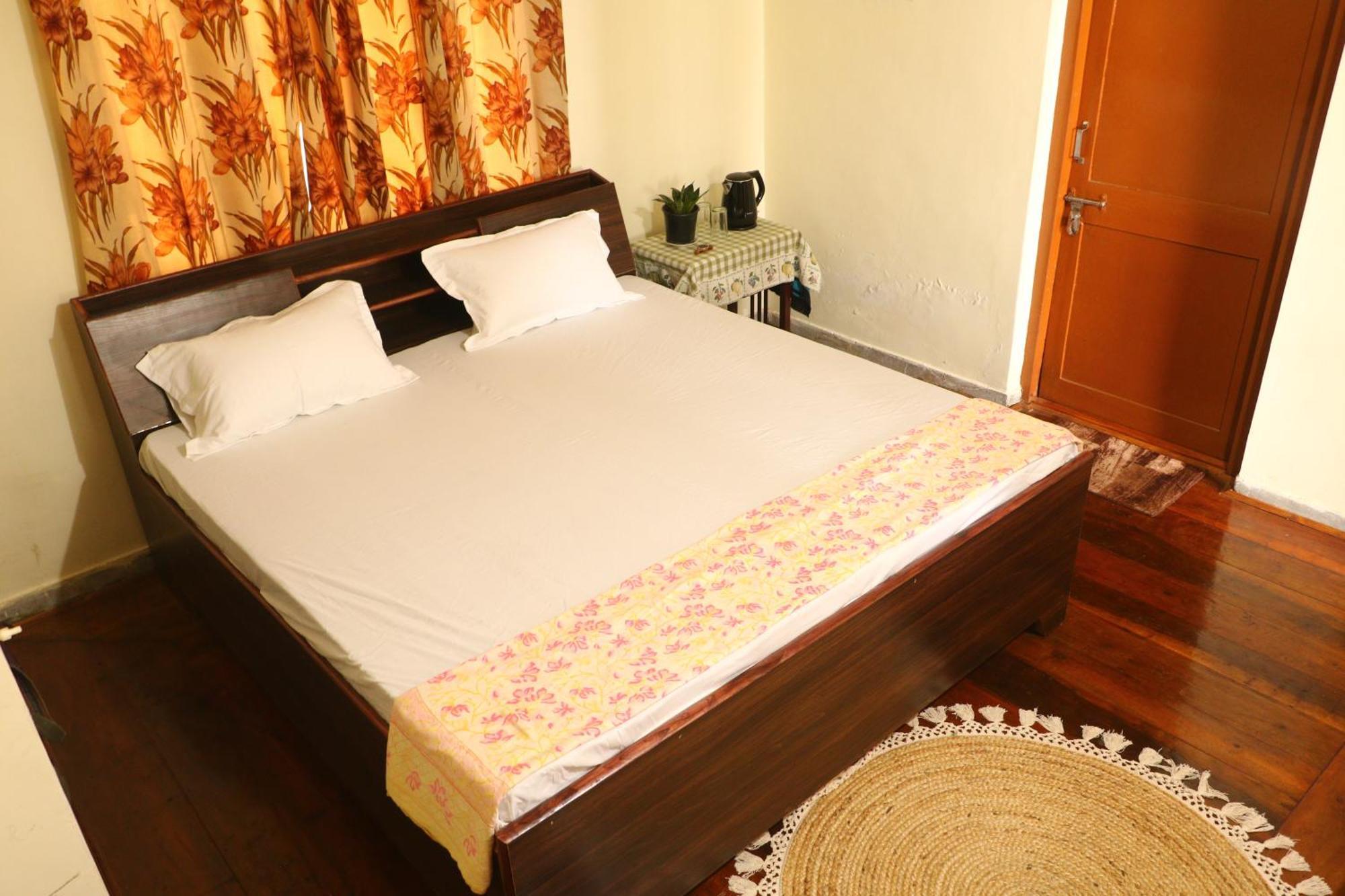 The Deodar Inn Pauri Eksteriør billede