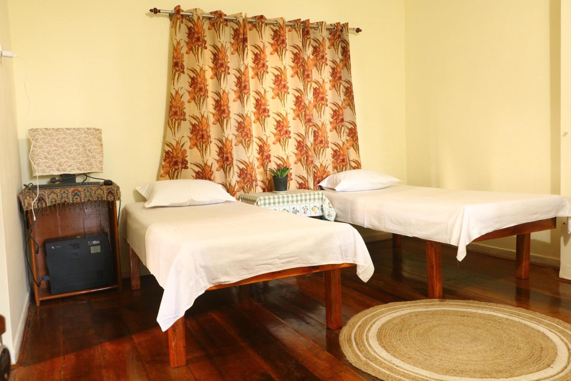 The Deodar Inn Pauri Eksteriør billede
